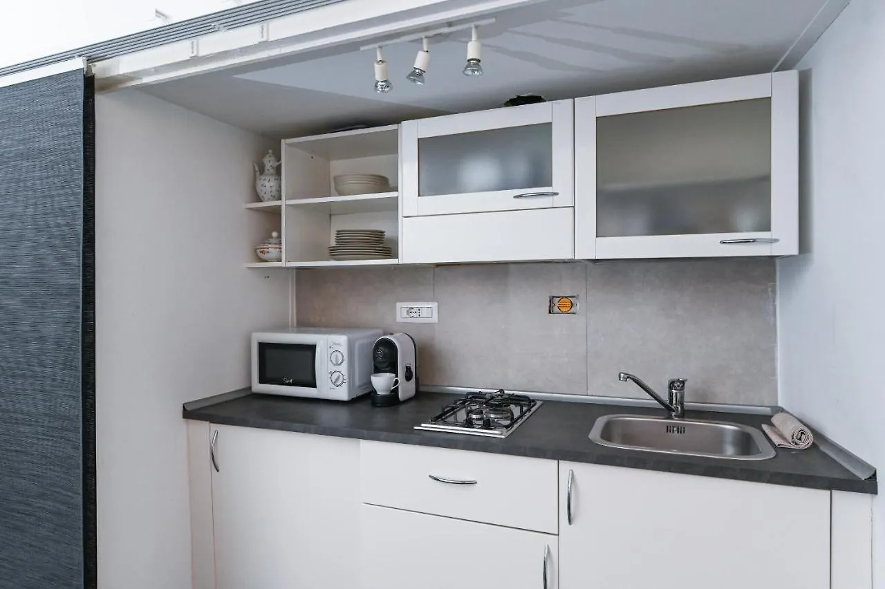 Apartment Gorgeous Trastevere Loft On The River Rome Italy