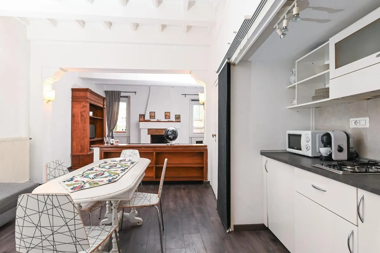 רומא Gorgeous Trastevere Loft On The River דירה