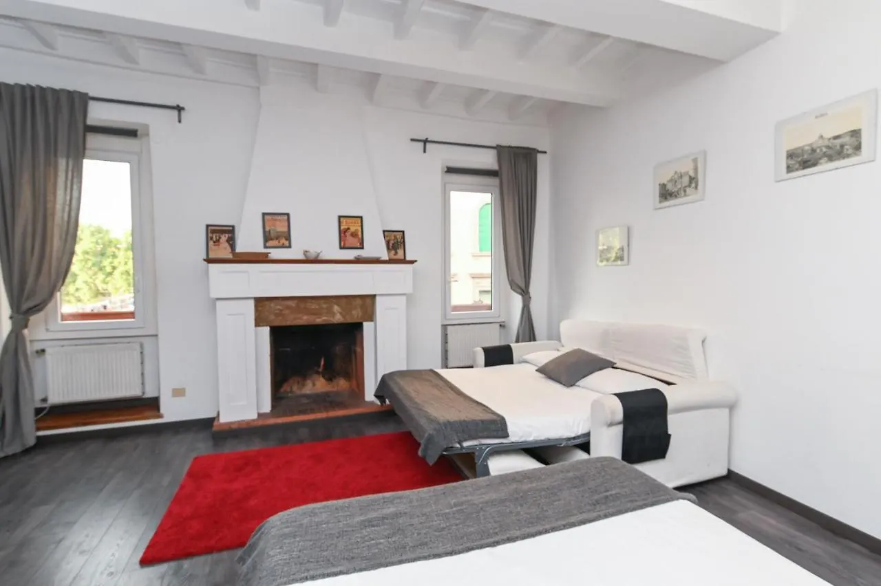 Gorgeous Trastevere Loft On The River Rome Apartment