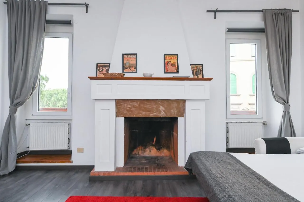 Apartment Gorgeous Trastevere Loft On The River Rome Italy